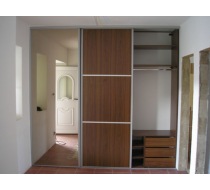 vestavěné dřevěné skříně 1